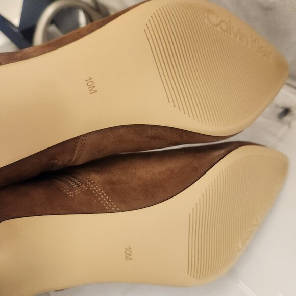 Calvin Klein Brown Suede Leather "Gentell" Booties. NIB. Size 10 - Picture 10 of 12